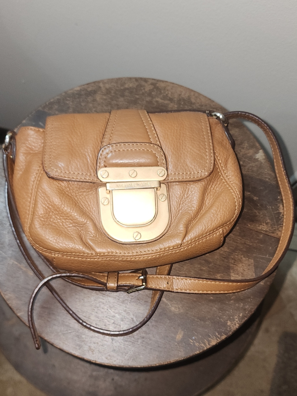 Michael Kors Cognac Pebble Leather Crossbody Copper Gold Hardware Buckle Mini - Picture 10 of 16